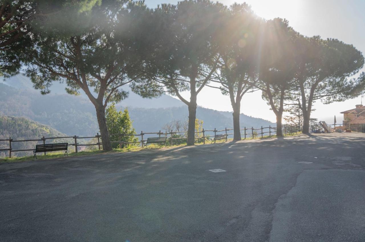 033 - Casa Oasi di Pace Moneglia nel verde e nella Natura a soli 7 minuti dal Mare Bracco Esterno foto